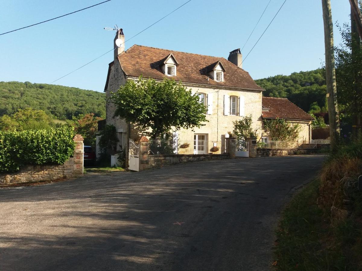 Les Trois Prunelles Saint-Pierre-Toirac エクステリア 写真