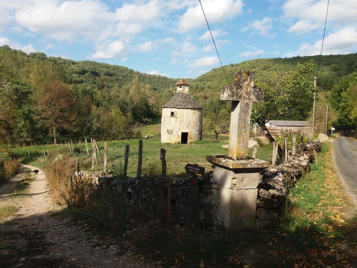 Les Trois Prunelles Saint-Pierre-Toirac エクステリア 写真