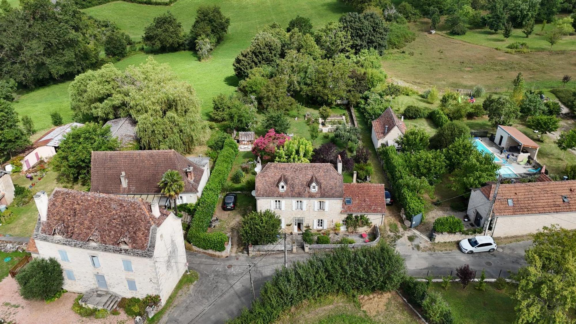 Les Trois Prunelles Saint-Pierre-Toirac エクステリア 写真