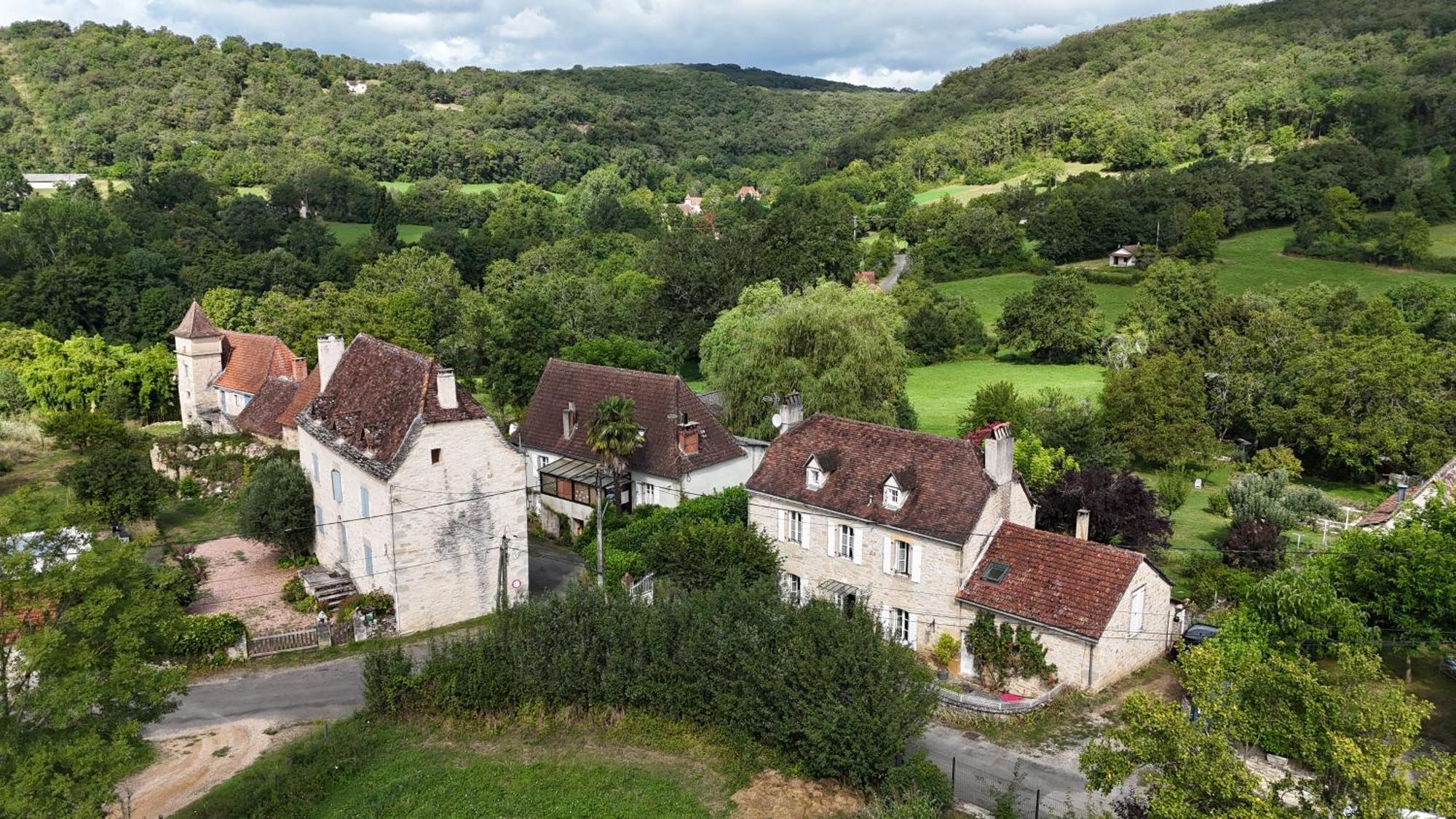 Les Trois Prunelles Saint-Pierre-Toirac エクステリア 写真